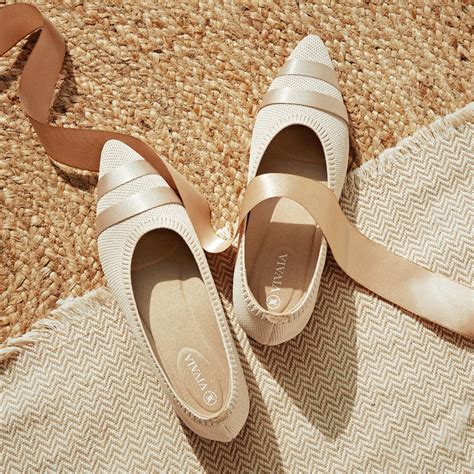 Aria5° Pointed Toe Ballet Flats Laura Cream Ivory With Satin Stripe