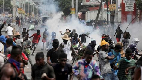 Haitians Protest Governments Call For Foreign Police Forces