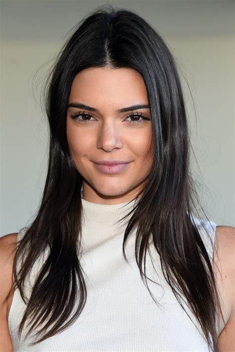 Kendall Jenners Wax Figure Is So Creepily Accurate That It Scares Her