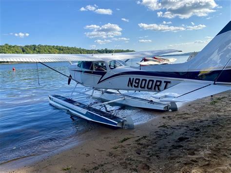 N900rt 1979 Cessna 172 Skyhawk Amphibian On