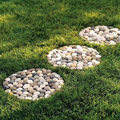 30 Newest Stepping Stone Pathway Ideas For Your Garden
