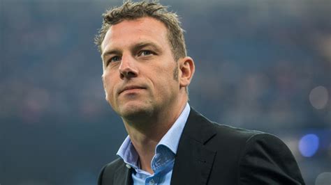 Markus weinzierl has emerged as one of the most highly rated young german managers in the since taking charge of augsburg in 2012 weinzierl has led the unfancied club on a shoestring budget. Bundesliga | VfB Stuttgart name Markus Weinzierl as new ...