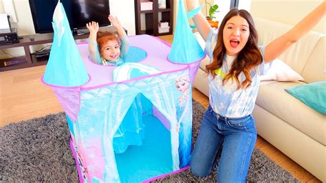 La Cuginetta Di SofÌ Gioca Ad Anna And Elsa Nel Castello Di Frozen Youtube