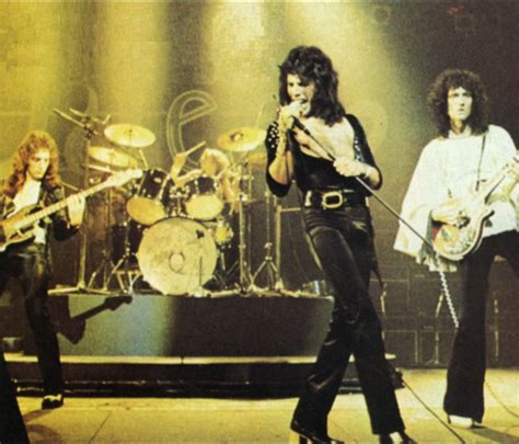 Queen Live At The Rainbow 19th Of November 1974 Rqueen