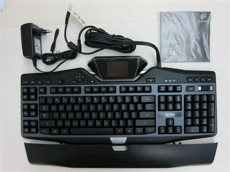 Logitech G19 Gaming Keyboard Review Giveaway Blog