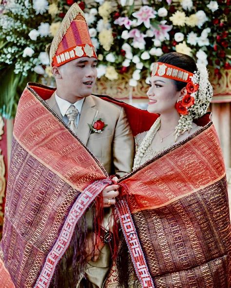 Tradisi Pernikahan Adat Batak Yang Menginspirasi Idewedding