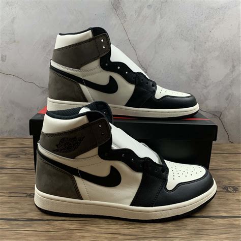 Nike Jordan 1 High 【2020年6月発売開始】nike Air Jordan 1 High Og Saildark