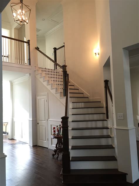 I Love Our Staircase House Styles Colonial House Southern Colonial