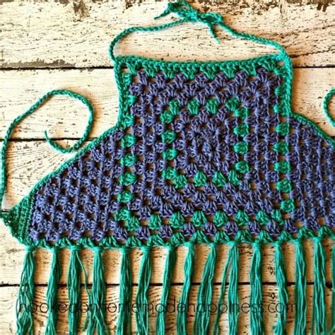 Vintage 1970s granny square halter tops crochet pattern: Pin on project to try
