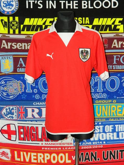 Shop the hottest austria football kits and shirts to make your excitement clear this football season. Austria Away football shirt 1977 - 1978.