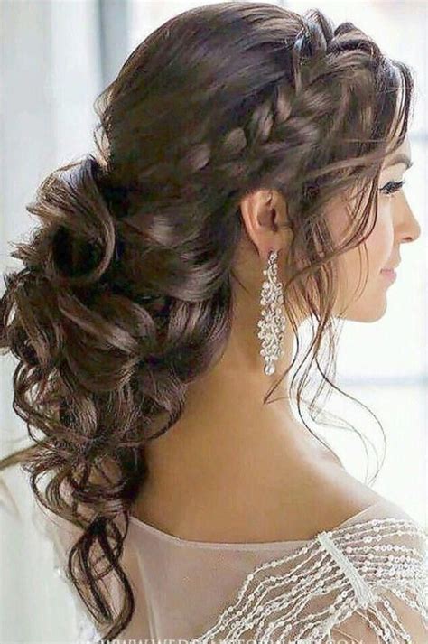 19 Curly Wedding Hairstyles For Medium Length Hair Hairstyles Street