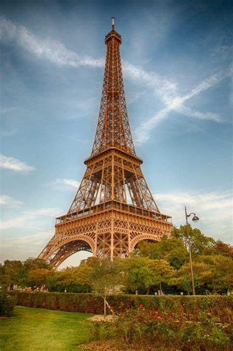 16 à 25 € maximum pour les adultes et 4 à 12,5 € pour les réouverture de la tour eiffel. Tour Eiffel | Blog Voyage Le Prochain Voyage