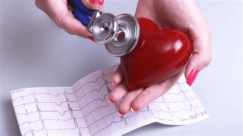 Zaburzenia rytmu serca arytmia objawy przyczyny leczenie Ekspert tłumaczy
