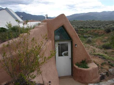 Tiny Earth Ship Home For Rent In Taos Nm Earthship Renting A House