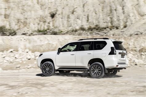 Toyota Land Cruiser Specs And Photos 2020 2021 2022 Autoevolution