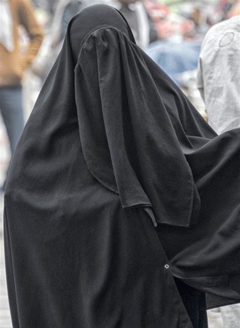 Pin On Niqab Burqa Veils And Masks