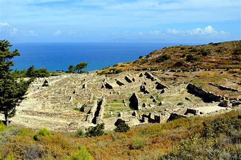 15 Most Remarkable Ancient Greek Ruins Amazing Sites In Greece To