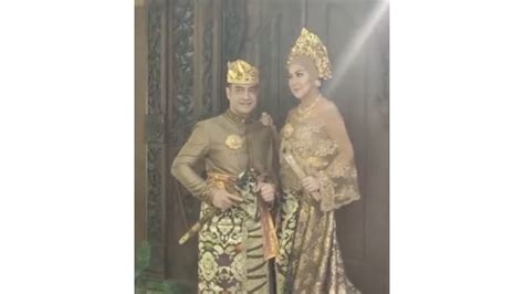 Potret Venna Melinda Dan Ferry Irawan Di Bali Foto Prewedding Hingga