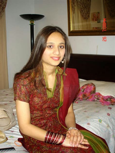 Pakistani Hot Girls Hd Wallpapers Hot Girls Photos Indian Girls
