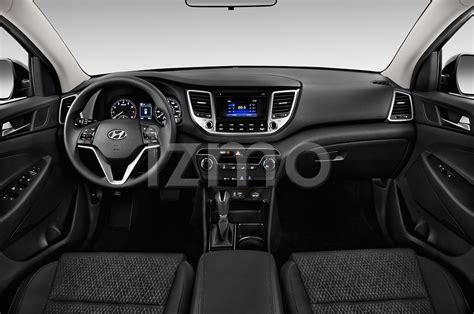The good hyundai's popular tucson suv is reborn with smart styling, good ergonomics and confident handling. 2016 Hyundai Tucson SE