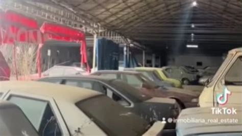 Descubren en León una nave con más de 100 coches clásicos