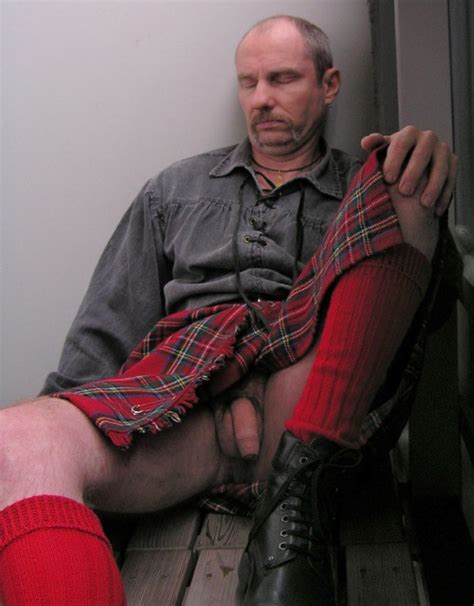 Photo Hot Men In Kilts Page 5 Lpsg