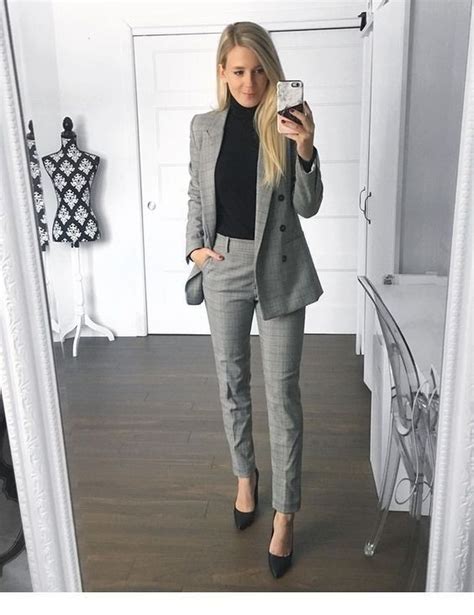 40 Stunning Women Blazer Outfits For Work So You Look Modern Work