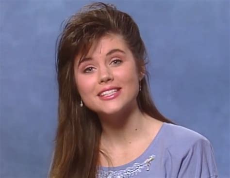 Kelly Kapowski Unforgettable Goddess Of The S Tv Series Saved By