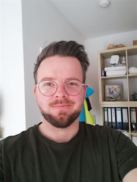 Bjoern Strohdiek – Medium