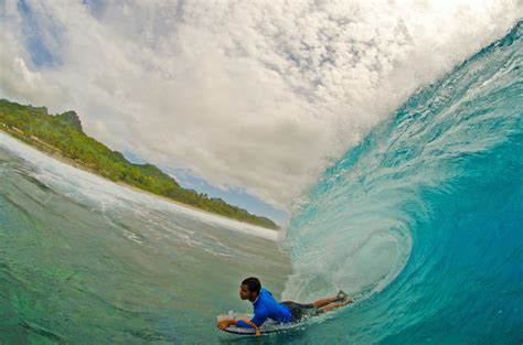 Cook Islands Surfing