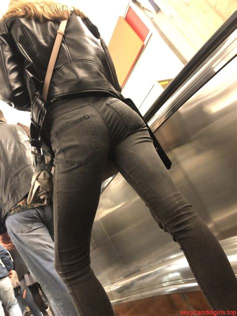 Girl In Leather Jacket And Skinny Jeans Subway Creepshots Sexy Candid