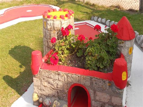 Includes locator and course map, fees and tournament information. Mini-golf VEULETTES-SUR-MER : Normandie Urlaub, Frankreich