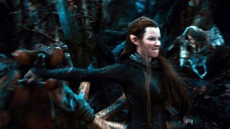 Les Lames De Tauriel Evangeline Lilly Dans Le Hobbit La Désolation