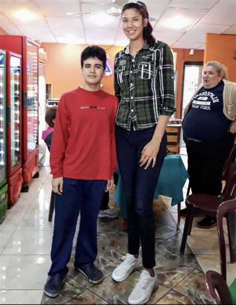 Pin By Bznslady On Tall Women Tall Girl Tall Women Tall Girl Short Guy