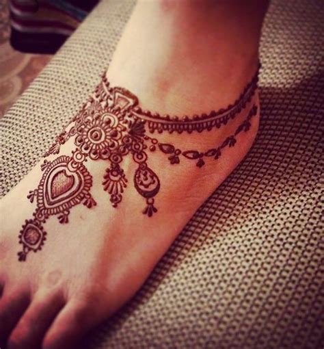 15 Superlative Feet Mehndi Designs For 2015