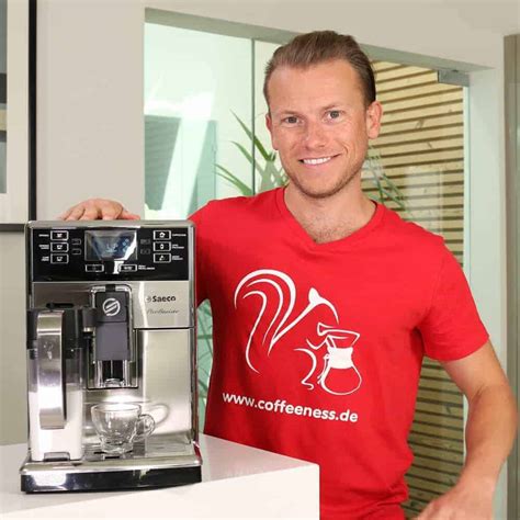 Принесли в ремонт с тяжко работающей трансмиссией. Saeco PicoBaristo Kaffeevollautomat im Test