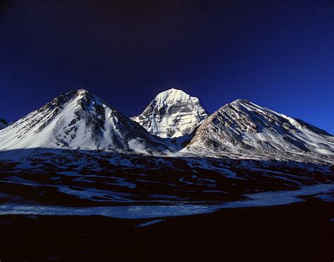 Keressen kailash parvat manimahesh chamba hp témájú hd stockfotóink és több millió jogdíjmentes fotó, illusztráció és vektorkép között a shutterstock gyűjteményében. Mystery of the Unclimbed Peak - What Makes Mount Kailash ...