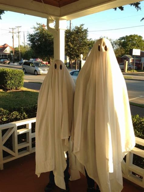 Easy Diy Ghost Couples Halloween Costumes Costume Yeti