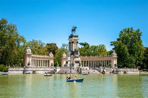 Book your hotel in retiro, madrid online. Where to stay in Madrid: Best Areas and Neighborhoods ...