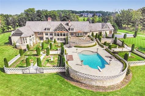 Extraordinary Property Of The Day Sprawling Distinguished Retreat In
