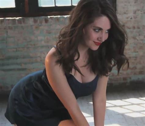 Fantastically Hot Alison Brie Pictures
