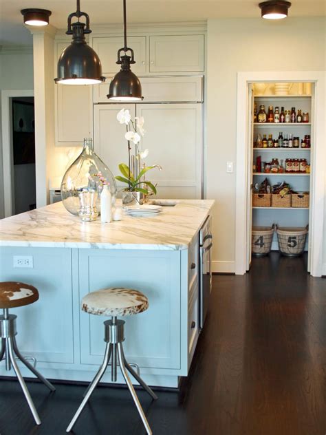 Round Kitchen Islands Pictures Ideas And Tips From Hgtv Hgtv