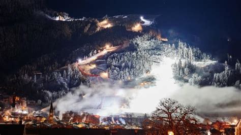 Why Kitzbuhels Hahnenkamm Downhill Is Skiings Wildest Race Cnn