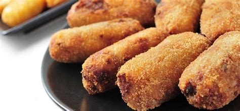 Find the great collection of 11 pakistani recipes and dishes from popular chefs at ndtv food. Here are traditional recipes to serve during Ramadan ...