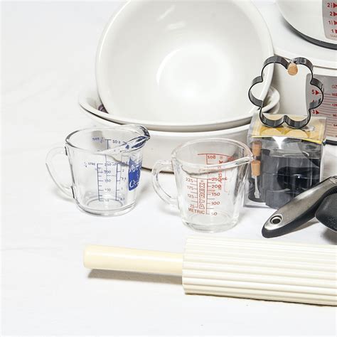 Kitchen Tools Including Pampered Chef Ebth