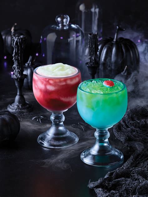 applebee s spooky sip halloween drinks are back 2021 popsugar food