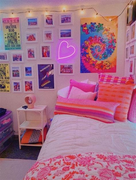 Pin By Rg On яσσм ιиѕρσ ★ Neon Room Dorm Room Styles Room Inspiration Bedroom