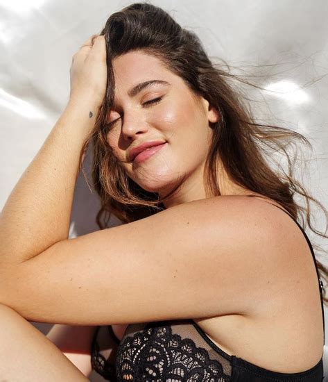 Ali Tate Cutler Hired As Victoria S Secret First Plus Size Model