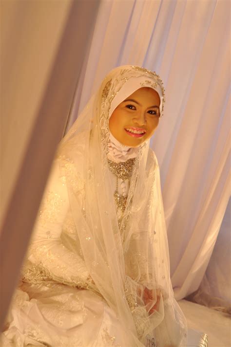 Model kebaya pengantin 2020 kebaya pengantin menjadi pilihan favorit untuk akad nikah. pink bubblegum princess: December 2012