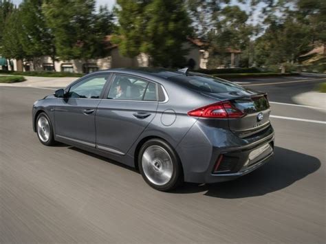 החל מ199.90 ₪ מחיר מדף0.00 ₪. CarClick - יונדאי איוניק 2017 | יונדאי איוניק 2017 מחיר ...